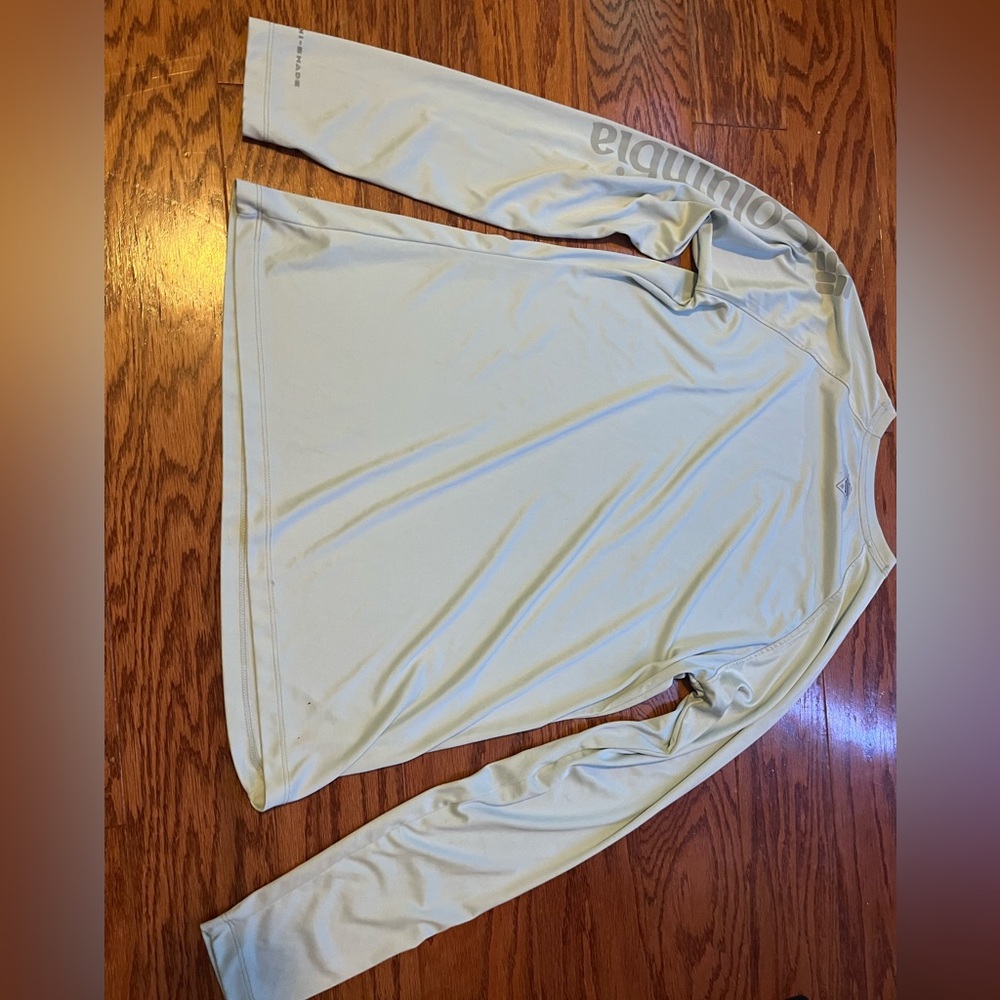 Columbia Sage Green Long Sleeve Shirt